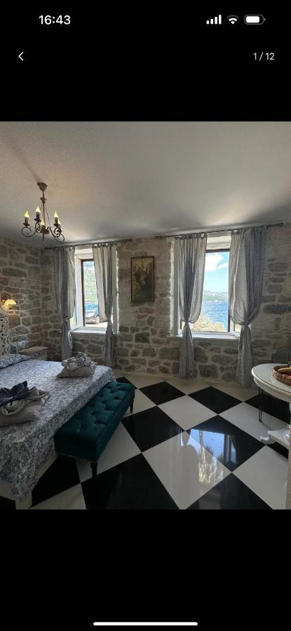 Apartment Romano Korcula Town Bagian luar foto