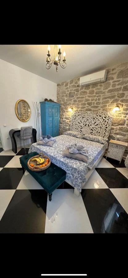 Apartment Romano Korcula Town Bagian luar foto