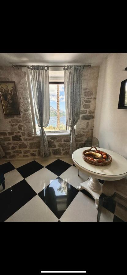 Apartment Romano Korcula Town Bagian luar foto
